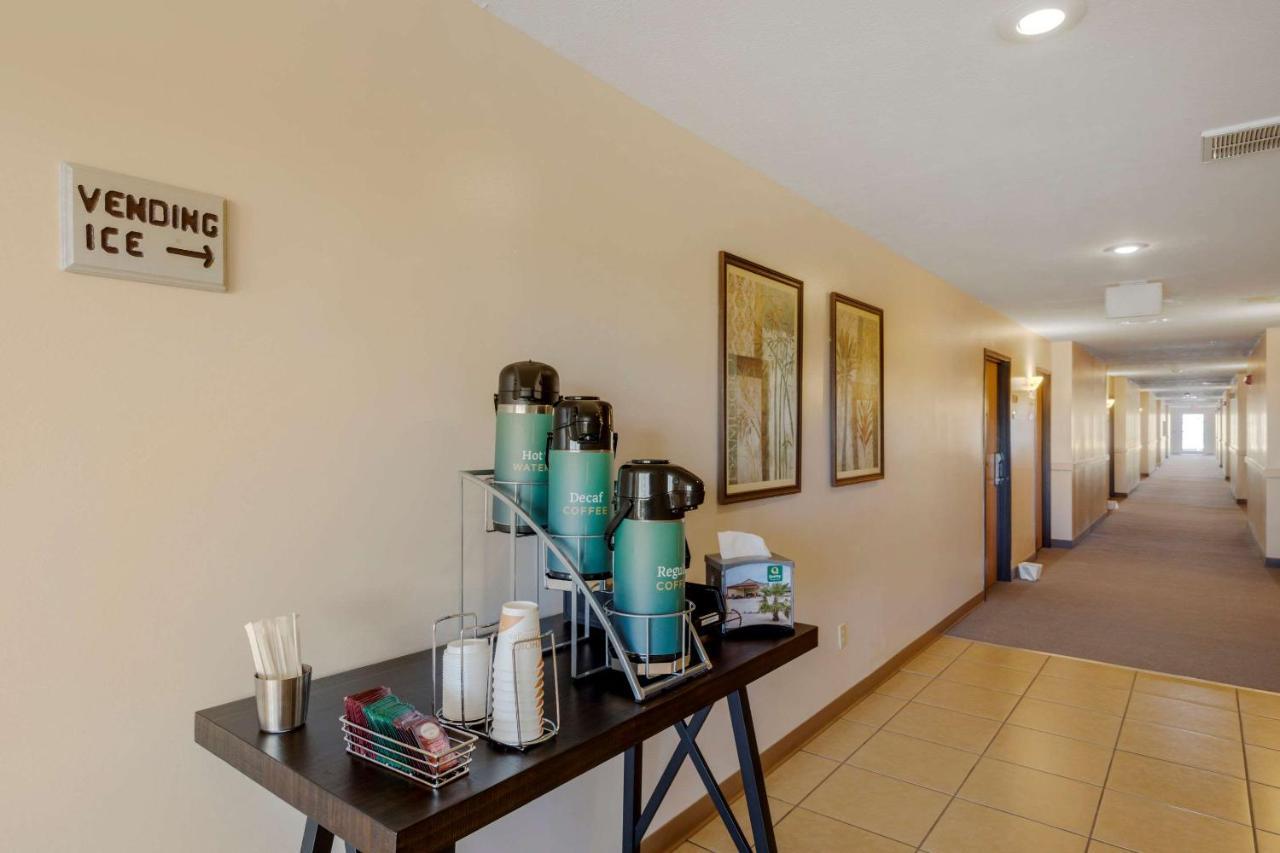 Quality Inn Hamilton Экстерьер фото