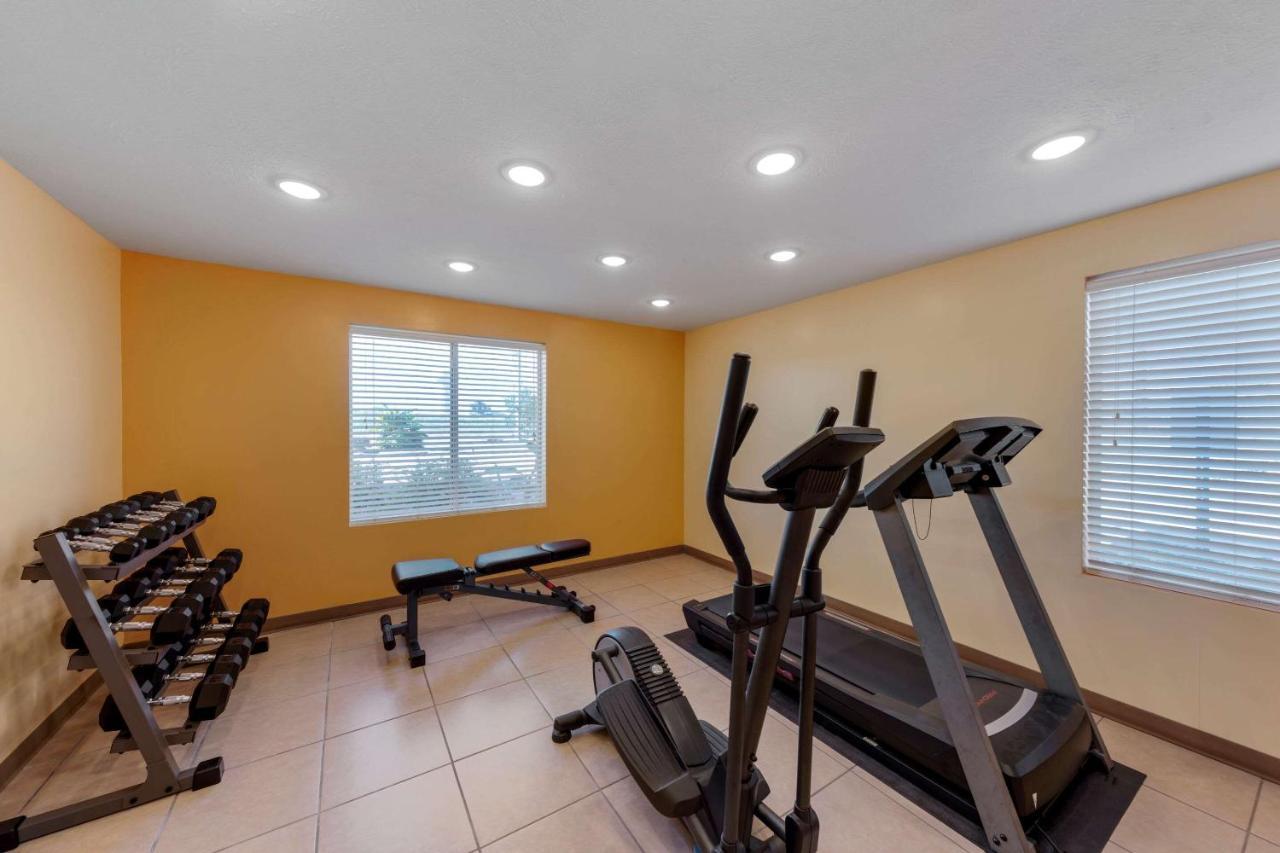 Quality Inn Hamilton Экстерьер фото