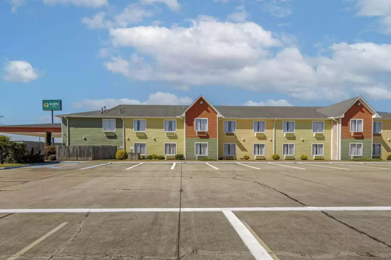 Quality Inn Hamilton Экстерьер фото