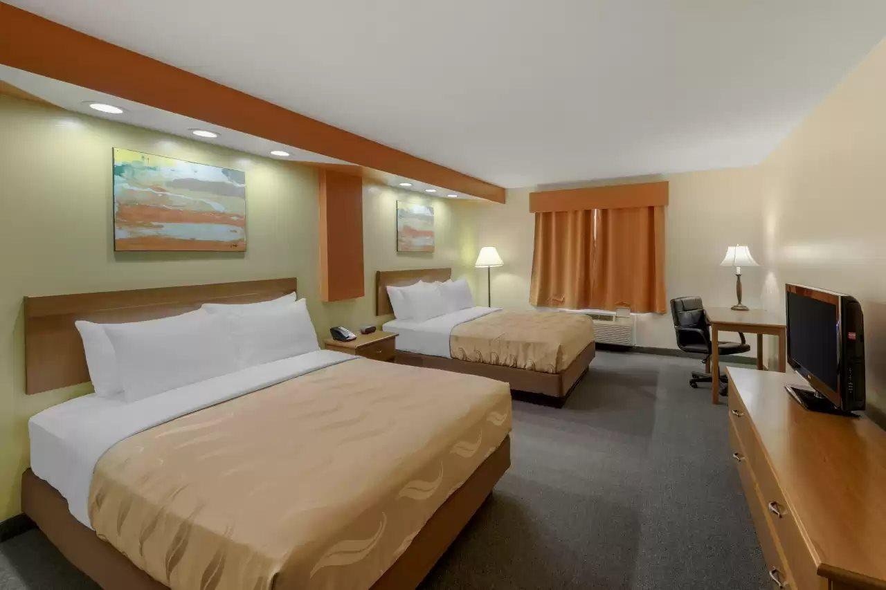 Quality Inn Hamilton Экстерьер фото